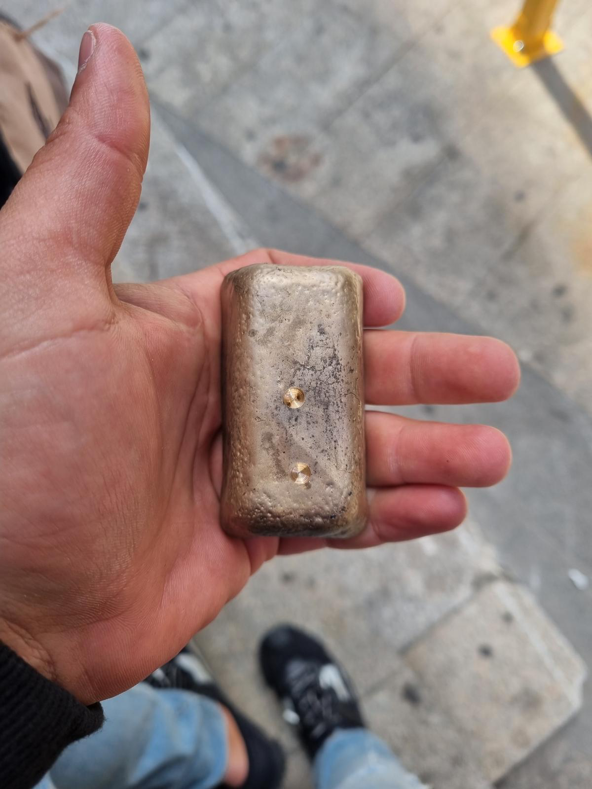 מטילי כסף ופלטינה