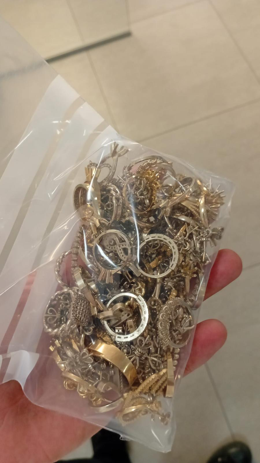 אוספי תכשיטים